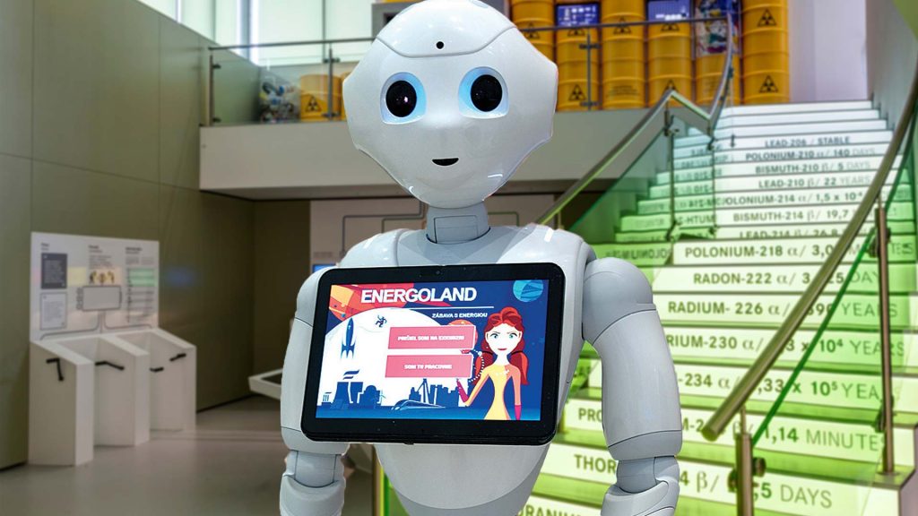 V Energolande vás privíta humanoidný robot Pepper.