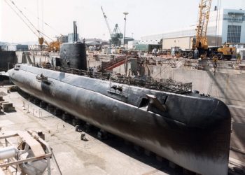 Spúšťanie na vodu ponorky USS Nautilus