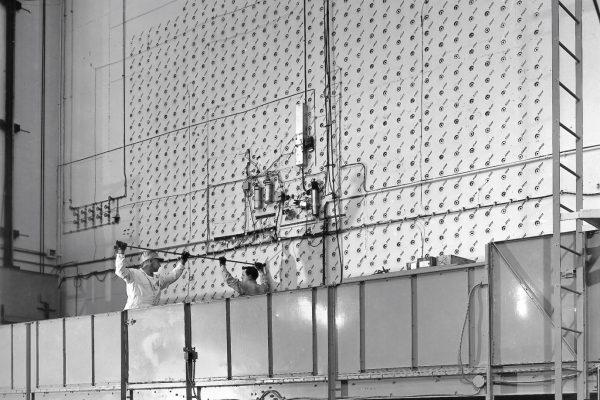 Reaktor Clinton Pile v Oak Ridge, USA, ktorý po prvýkrát rozsvietil žiarovku